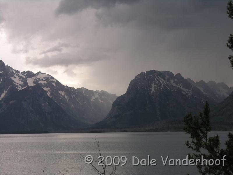 DSCN0484.JPG - Rain in the valleys